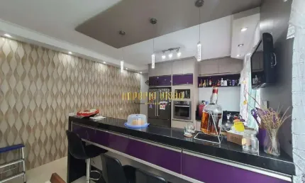 Sobrado a Venda 3 Dormitórios, sendo 1 Suíte, Cozinha planejada no Jardim Quaresmeira em Suzano-SP