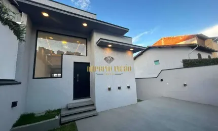Casa com 3 Dormitórios, sendo 1 Suíte com sacada para Venda no bairro Vila Rei - Cidade -Suzano/SP
