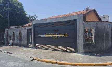 Casa com 3 dormitórios, sendo 2 suítes para venda no Jardim Miriam - Suzano - SP