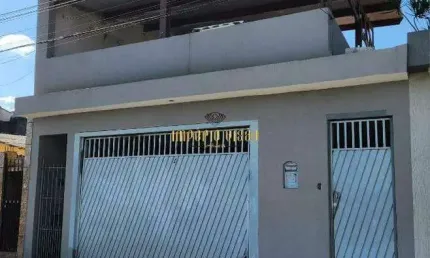 Sobrado á venda com 3 dormitórios, sendo 2 suítes e com churrasqueira no parque judith - arujá/sp