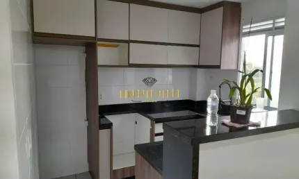Apartamento à Venda com 2 Dormitórios, com varanda, com elevador, no Condomínio Residencial Senna no Bairro Parque Santa Rosa em Suzano-SP