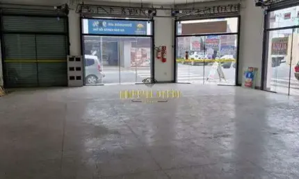 Salão de 180m² para locação na área central de Suzano-SP