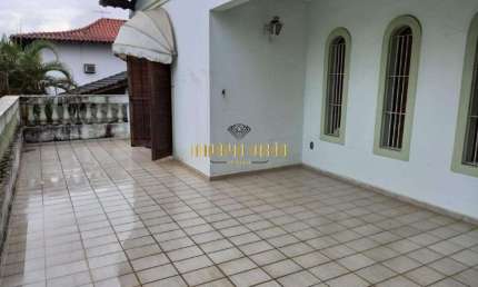 Casa a Venda com 3 Dormitórios, sendo 3 Suítes no bairro Jardim Realce em Suzano-SP