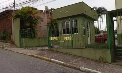 Apartamento com 2 dormitórios sem sacada para venda no Condomínio Flores sem elevador na Vila Perracini - Poá - SP