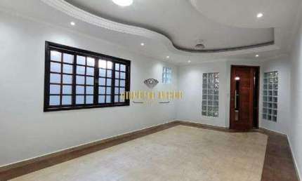 Sobrado à venda com 2 Dormitórios, sendo 1 Suíte com Hidromassagem no bairro Jardim Ana Rosa - Suzano-SP