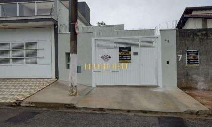 Casa para venda de 3 Dormitórios, sendo 1 Suíte no bairro Jardim das Flores em Suzano/SP