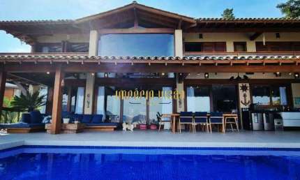 Casa de Alto Padrão à venda com 9 Suítes, sendo 1 Master, Espaço Gourmet e Piscina com Borda Infinita no Condomínio Fazenda Arrozal - IlhaBela-SP