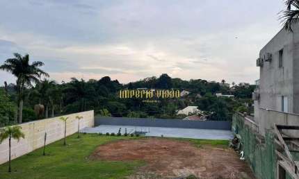 Lote / Terreno com 1.072m² à venda no Condomínio Arujazinho l ll e lll - Arujá-SP