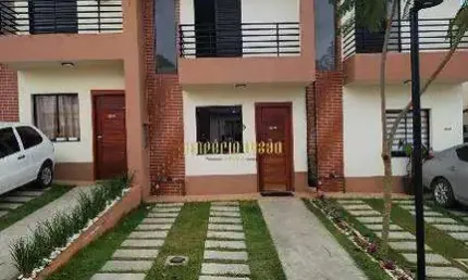 Casa à venda com 2 Dormitórios, Quintal Privativo e 1 Vaga de garagem no Condomínio Eco Club - Jardim Modelo - Suzano-SP