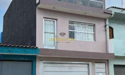 Sobrado com 240m² à venda com 4 Dormitórios , 2 Salas e 2 Vagas de garagem cobertas no bairro Cidade Kemel - São Paulo-SP