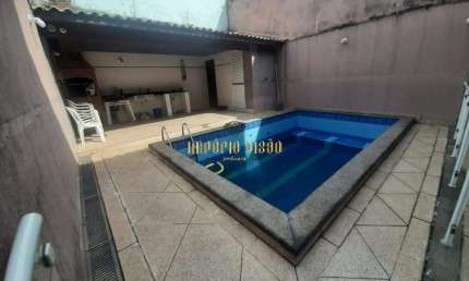 Sobrado à Venda com 3 Suítes, Closet, Hidro, Piscina e Área Gourmet - Jardim Imperador - Suzano - SP