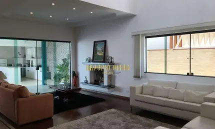 Casa Alto Padrão à venda com 3 Suítes e Espaço gourmet com Piscina no Condomínio Residencial Suzano - SP