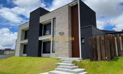 Casa de Alto Padrão à Venda com 4 Suítes, sendo 1 Master, Espaço gourmet e Piscina com borda infinita no Residencial Veneza Mogi das Cruzes-SP