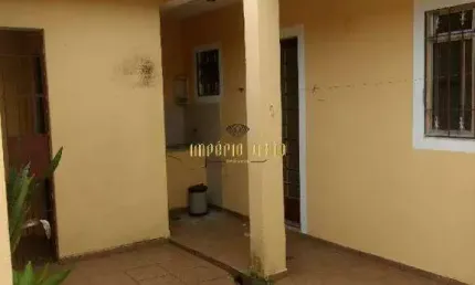 Sobrado à venda com 6 Dormitórios, sendo 1 Suíte com Closet e Hidromassagem e 3 Vagas de garagem no bairro Jardim Estela - Poá-SP