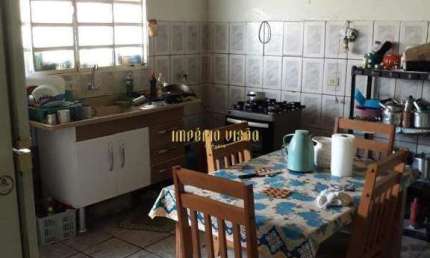Casa à venda com 2 Dormitórios, Sala, Cozinha, Banheiro e Área de serviço no bairro de Jundiapeba - Mogi das Cruzes - SP