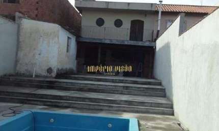Casa à venda com 3 Dormitórios, Churrasqueira, Pomar e Piscina na Vila Caputera - Mogi das Cruzes-SP