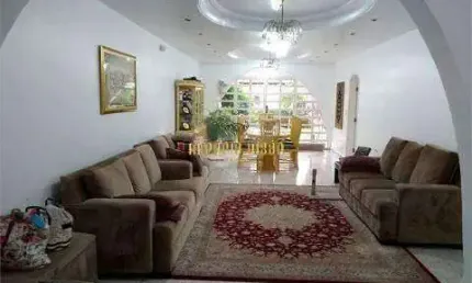 Sobrado à venda com 3 suítes, sendo 2 com hidromassagem no Jardim Realce - Suzano - SP