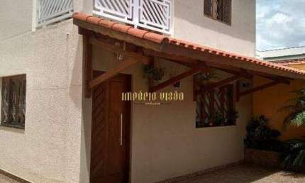 Sobrado com 3 dormitórios sendo 1 com closet, escritório e churrasqueira no bairro Sítio São José - Suzano - SP
