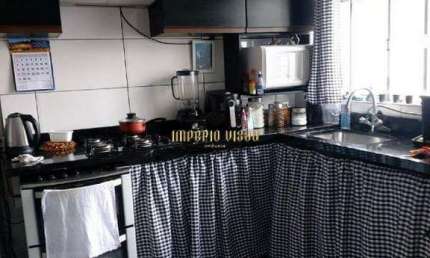 Sobrado à venda com 3 Dormitórios e 2 Vagas de garagem na Vila Natal - Mogi das Cruzes-SP