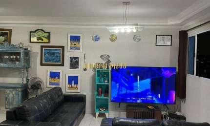 Sobrado Mobiliado à Venda com 2 Dormitórios, Churrasqueira, Forno a lenha e 5 Vagas de garagem - Jardim Leblon Suzano-SP