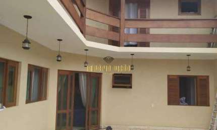 Casa mobiliada á venda com 4 Dormitórios sendo 1 Suíte, Piscina, Salão de festas, Forno a lenha, Churrasqueira no bairro Jardim Vitoria - Suzano - SP