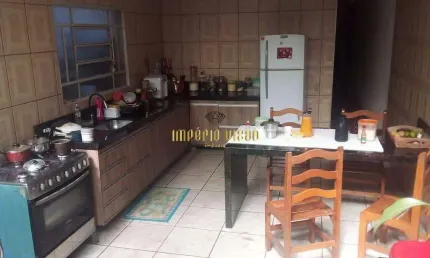 Casa com 3 dormitórios e área gourmet à venda no bairro Miguel Badra - Suzano - SP