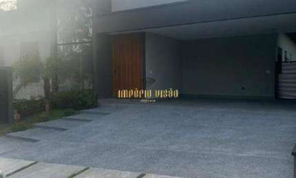 Sobrado de Condomínio à Venda com 3 Suítes e Piscina no Mosaico da Serra - Mogi das Cruzes-SP.