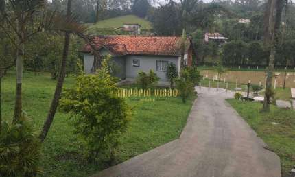 Chácara com terreno de 5.890m² à venda no bairro Colinas do Paratehy - Mogi das Cruzes-SP