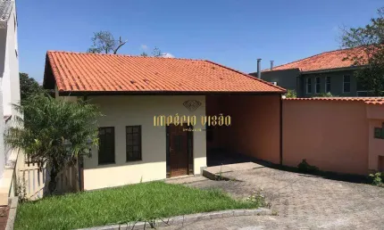 Casa com 3 dormitórios e 2 banheiros à venda no Condomínio Aruã - Mogi das Cruzes-SP