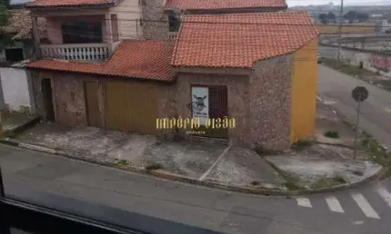 Sobrado com 4 quartos à venda no bairro Cidade Miguel Badra - Suzano-SP.