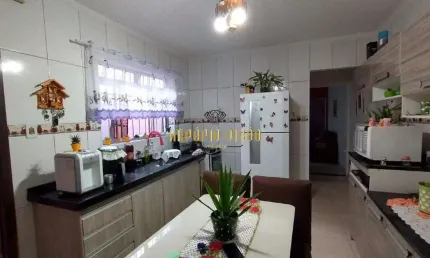 Casa à venda com 2 Dormitórios no bairro Jardim Casa Branca - Suzano-SP