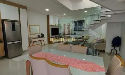 Sobrado à venda na Villa Di César - Mogi das Cruzes-SP.