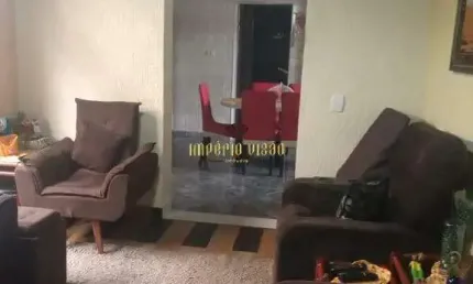Casa grande à venda com ótima localização para área comercial na vila amorim - suzano-sp