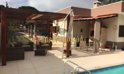 Casa com 4 dormitórios à venda no condomínio Clube Florada no bairro Ipelândia - Suzano-SP.