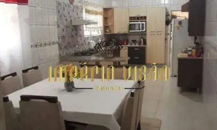 Sobrado com 2 dormitórios à venda no bairro Casa Branca - Suzano-SP.