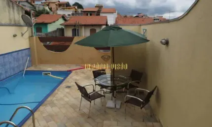 Sobrado 3 dormitórios e piscina a venda no conjunto habitacional antônio bovoleta mogi das cruzes