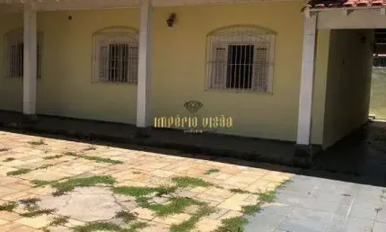 Casa para Venda com 3 Dormitórios, sendo 1 Suíte e Churrasqueira no Jardim Vitória - Suzano - SP