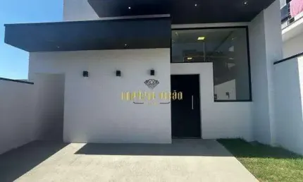 Casa térrea com 3 Dormitórios, sendo 1 Suíte, com sacada no bairro Jardim Nathalie em Mogi Das Cruzes - SP