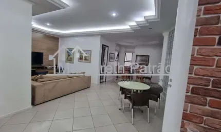 Casa aconchegante 4 quartos duplex em Condomínio em Buraquinho, Lauro de Freitas!