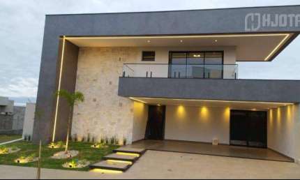 Excelente casa bem localizada de 305m2 no Condominio Jardim Botânico