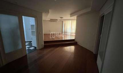 Apartamento de 140m2 B. Imperial - 4 Quartos sendo 1 suíte e dependência empregada por R$650.000