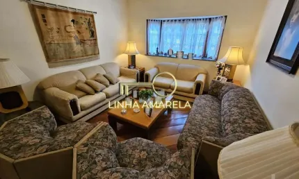 Casa com 259 m2 e 3 suítes perto do metrô vila sonia