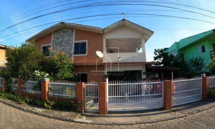 Casa para Venda em Florianópolis, São João do Rio Vermelho, 4 dormitórios, 1 suíte, 4 banheiros, 2 vagas