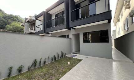 Casa / Sobrado para Venda em Florianópolis, Ingleses do Rio Vermelho, 2 dormitórios, 2 suítes, 2 banheiros, 1 vaga