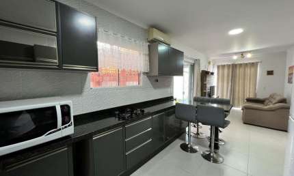 Casa para Venda em Florianópolis, São João do Rio Vermelho, 2 dormitórios, 1 suíte, 2 banheiros, 2 vagas