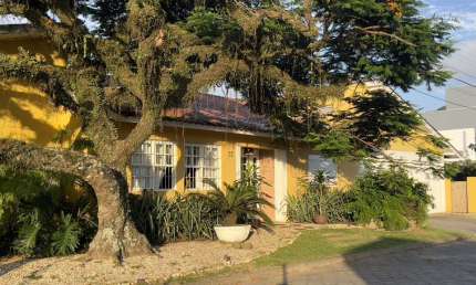 Casa para Venda em Florianópolis, Barra da Lagoa, 4 dormitórios, 2 suítes, 4 banheiros, 2 vagas