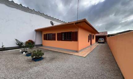 Casa para Venda em Florianópolis, São João do Rio Vermelho, 3 dormitórios, 1 suíte, 2 banheiros, 3 vagas