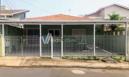 Casa com 3 quartos à venda na Rua Raposo Tavares, 50, Jardim García, Campinas, 200 m2 por R$ 480.000