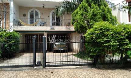 Casa com 3 quartos à venda na Avenida Doutor Júlio Soares de Arruda, 760, Parque São Quirino, Campinas, 242 m2 por R$ 850.000