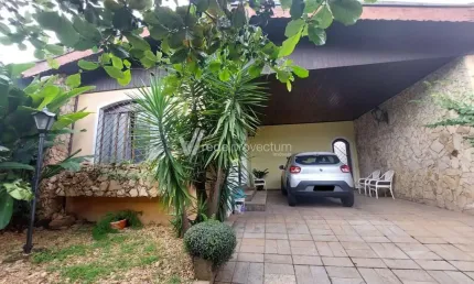 Casa com 3 quartos à venda na Rua Wanderlei da Costa Camargo, 269, Vila Georgina, Campinas, 246 m2 por R$ 600.000